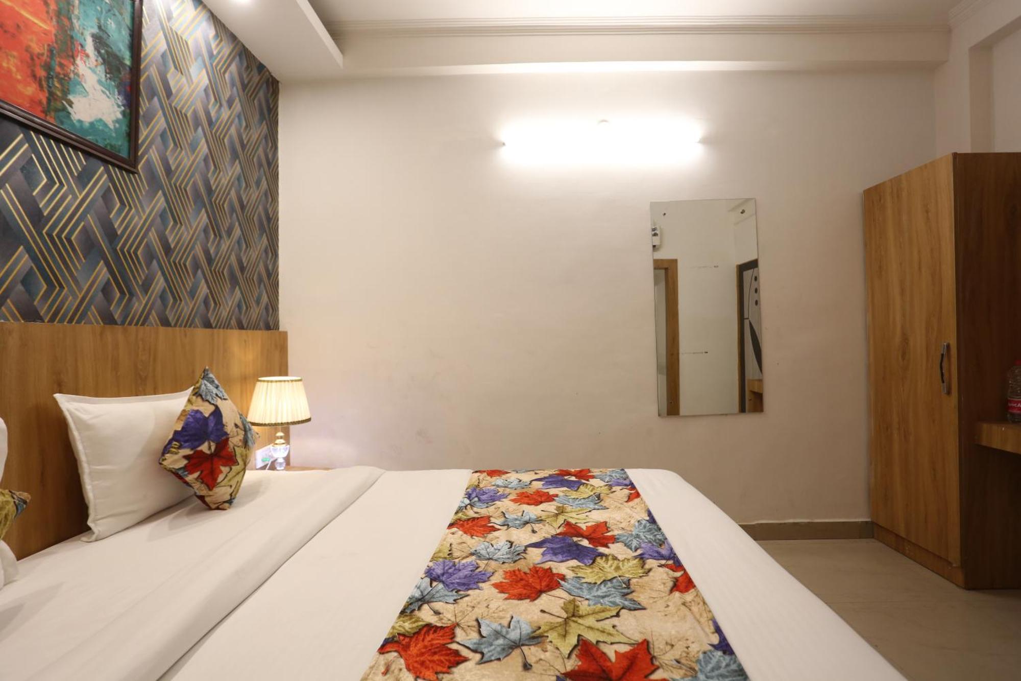 Backpackers - Ink Hotels Delhi Airport By Ss Group Ню Делхи Екстериор снимка