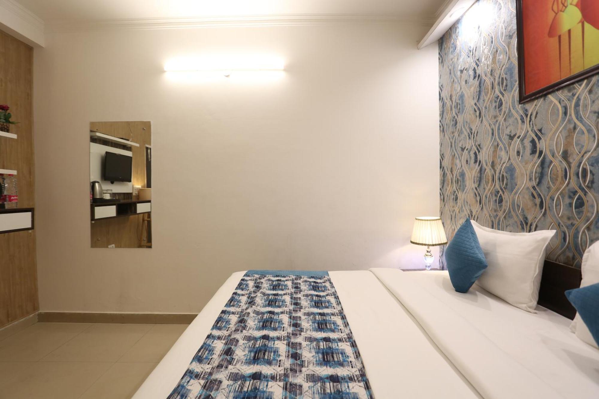 Backpackers - Ink Hotels Delhi Airport By Ss Group Ню Делхи Екстериор снимка