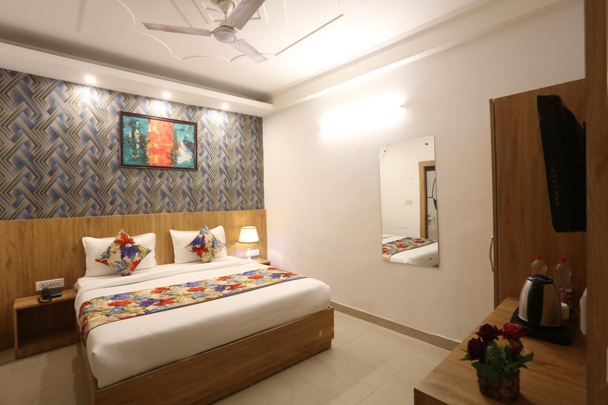 Backpackers - Ink Hotels Delhi Airport By Ss Group Ню Делхи Екстериор снимка