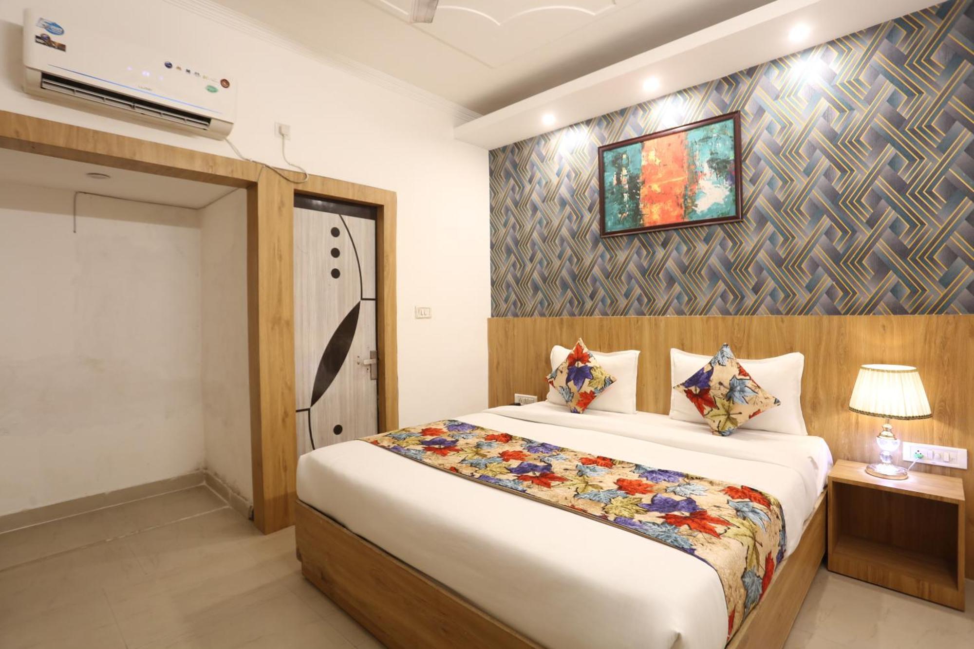 Backpackers - Ink Hotels Delhi Airport By Ss Group Ню Делхи Екстериор снимка