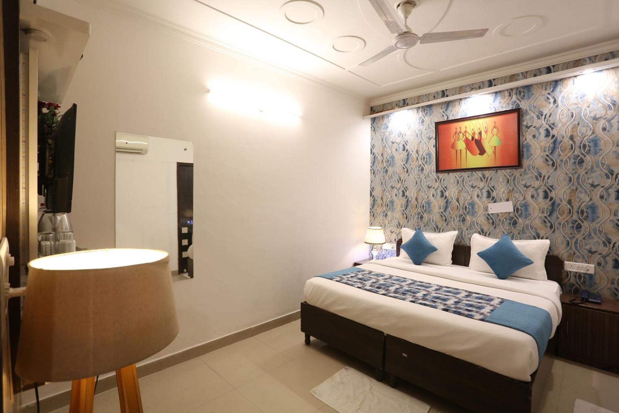 Backpackers - Ink Hotels Delhi Airport By Ss Group Ню Делхи Екстериор снимка